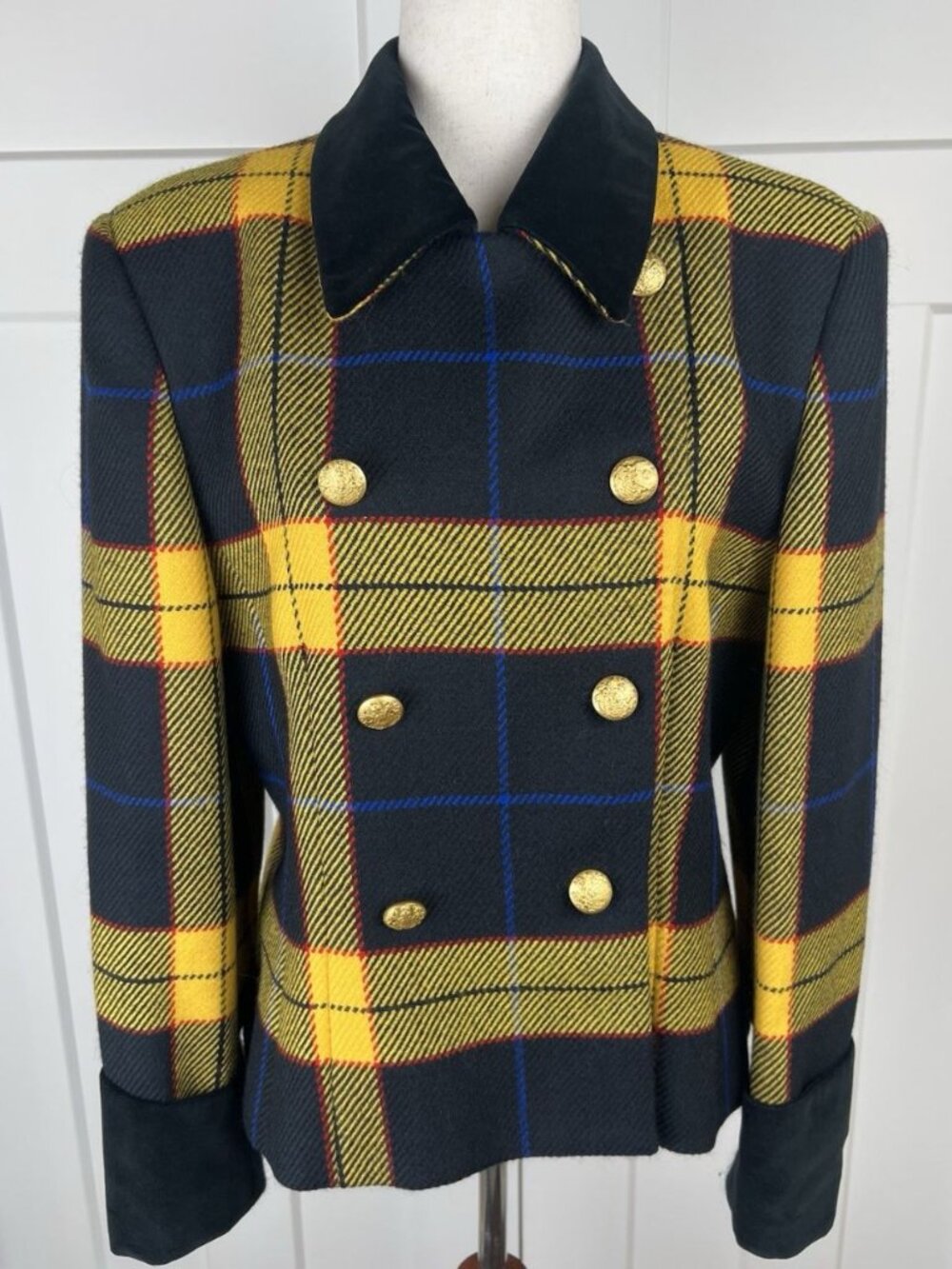 Vintage Jones New York Wool Plaid Blazer 12 Gold Button Velvet Collar Jacket